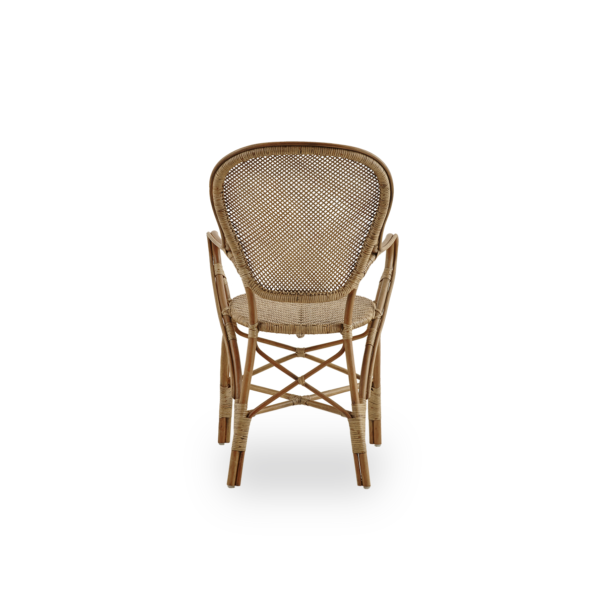 Rückansicht des Rossini-Essstuhls mit Armlehnen in der Farbe Antikbraun. Eleganter Flechtstuhl mit runder Rückenlehne und Armlehnen in schlichtem Design. Handgefertigt aus hochwertigem Rattan.