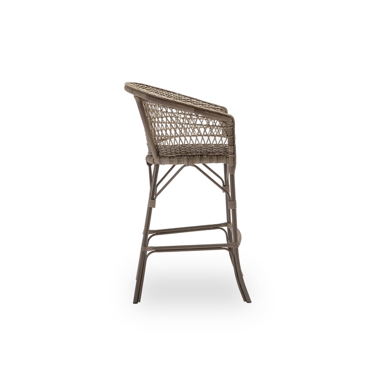 Einfache Seitenansicht des Emma Outdoor-Barhockers mit Sitzkissen, aus antikgrauem ArtFibre und Aluminium. Aus der Georgia Garden Kollektion von Sika-Design, geeignet für Privathaushalte ebenso wie für Hotels und Restaurants.