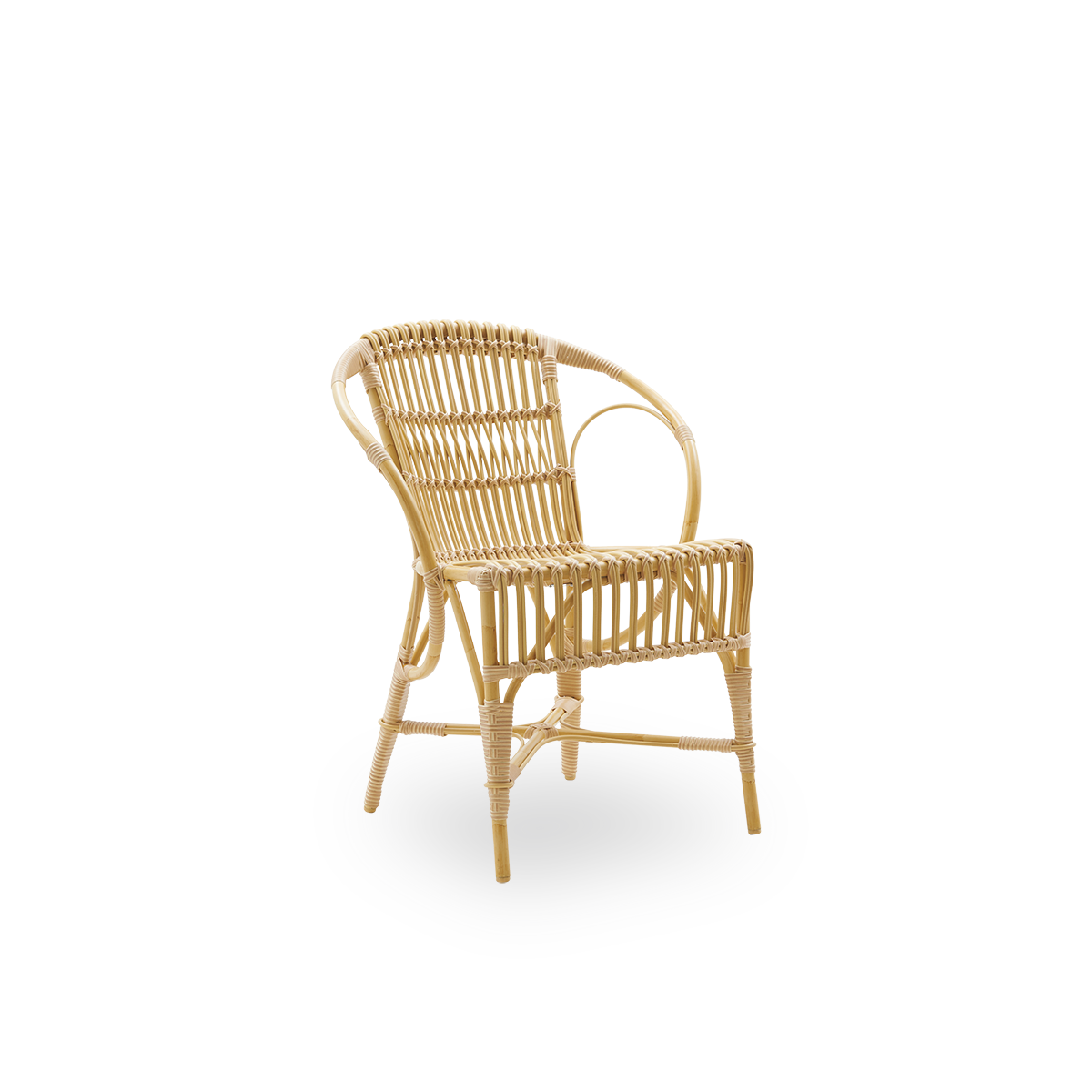 Seitenansicht des Robert Exterior Loungesessels, entworfen von Robert W. Aluminiumrahmen im Rattan-Look mit ArtFibre-Umschlingungen und detailliert geflochtenem Sitz und Rückenlehne.