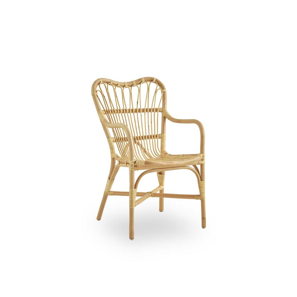 Dies ist ein Nahaufnahmebild von Margret Dining Chair in natural rattan.