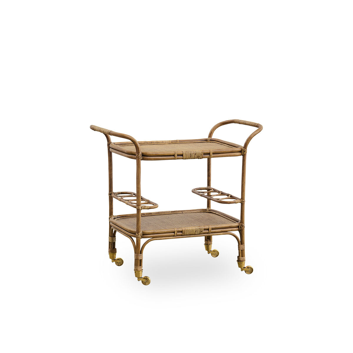 Seitenansicht des Carlo Barwagens, handgefertigt aus hochwertigem indonesischem Rattan in antikbrauner Ausführung, mit detaillierten Flechtungen auf einem soliden Rattanrahmen.
