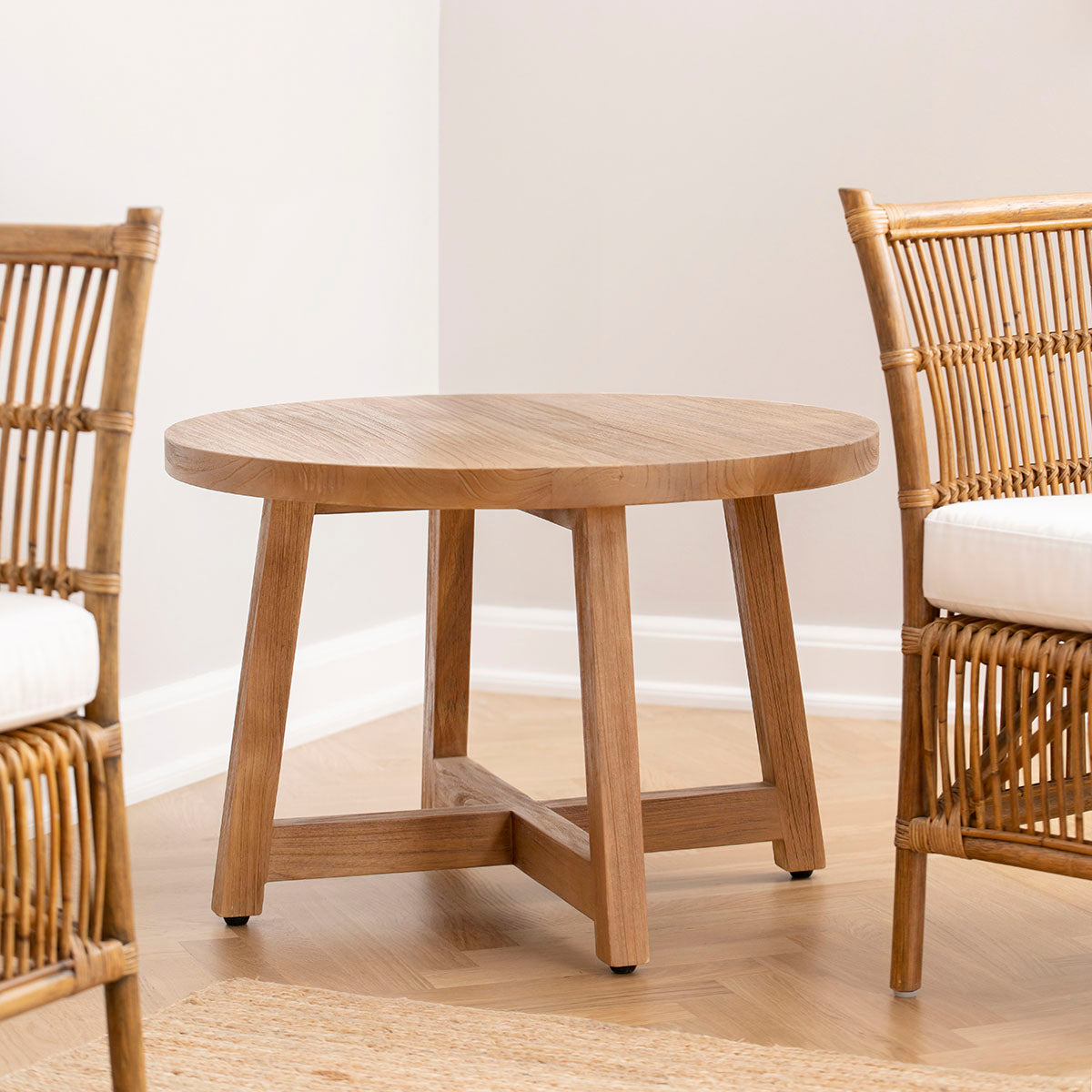 Aksel Teak Beistelltisch