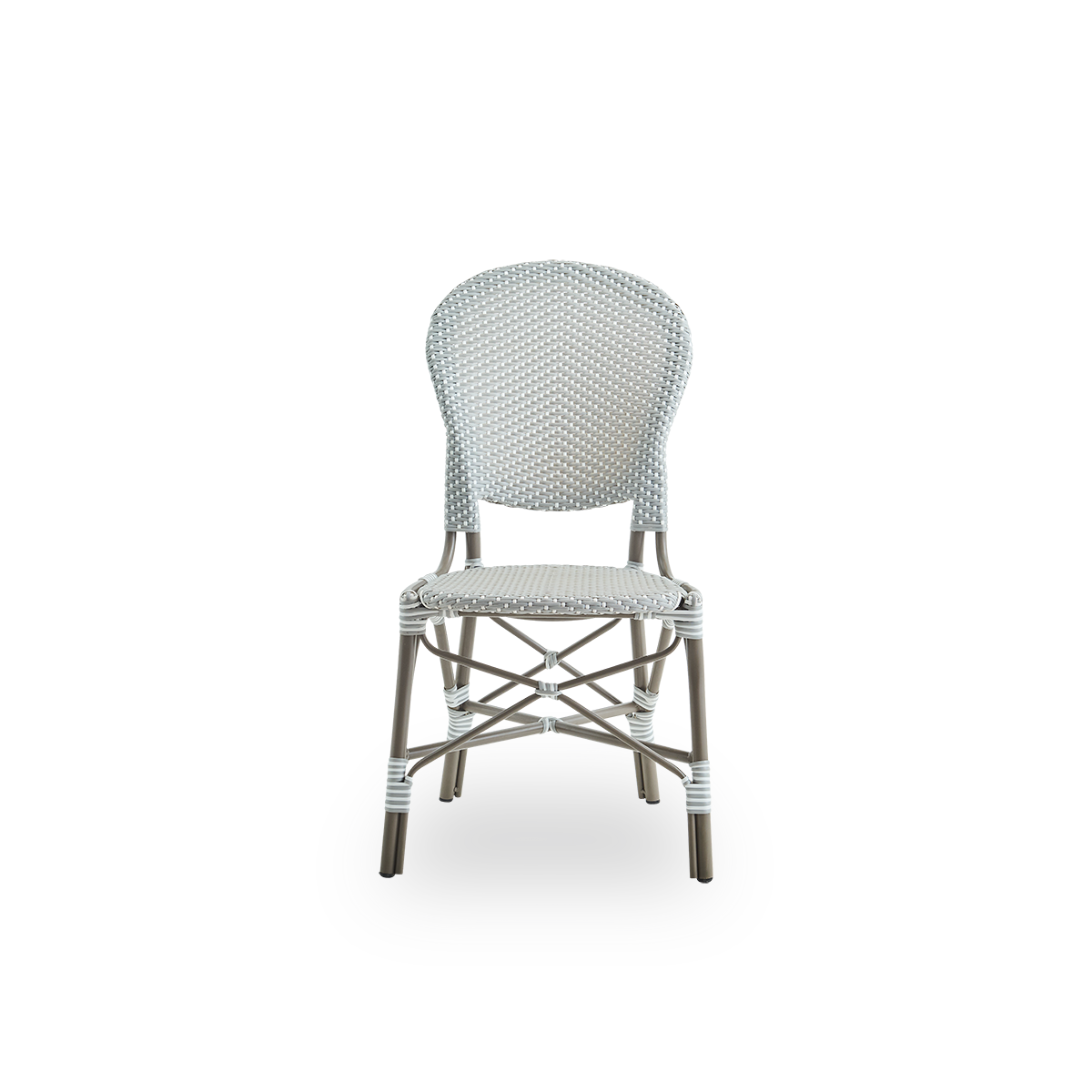 Vorderansicht des Isabell Outdoor-Esszimmerstuhls.
Taupefarbenes Aluminiumgestell mit Sitz und Rückenlehne aus grauer ArtFibre mit weißen Punkten. Inspiriert vom Bistrodesign der 1950er Jahre.