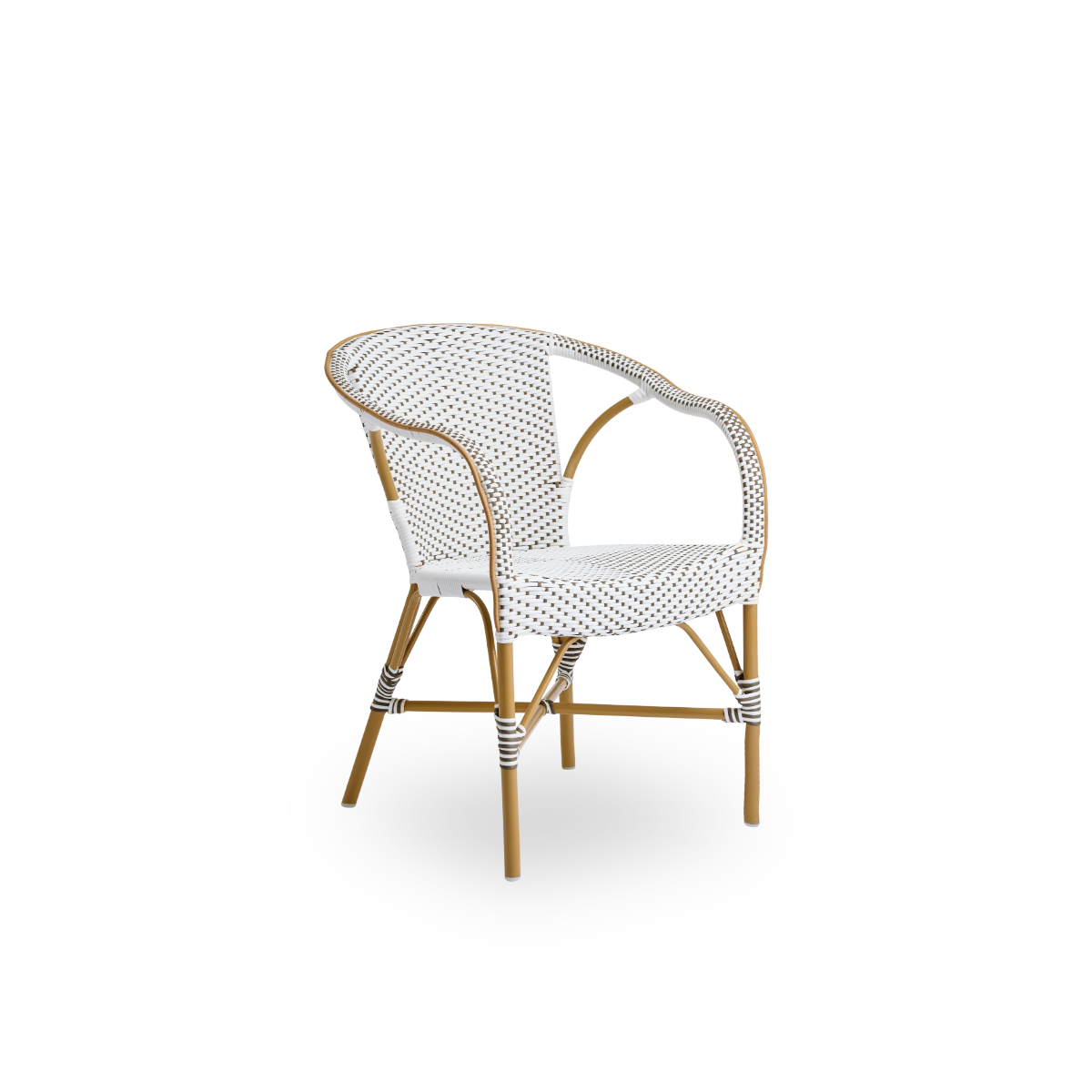 Seitenansicht des Madeleine Outdoor-Essstuhls mit Armlehnen. Aluminiumrahmen in Mandel-Farbe mit Sitz und Rückenlehne aus braunem ArtFibre mit weißen Punkten geflochten.