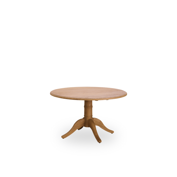 Dies ist ein Nahaufnahmebild von Michel Teak Dining Table Ø120 cm in teak indoor.