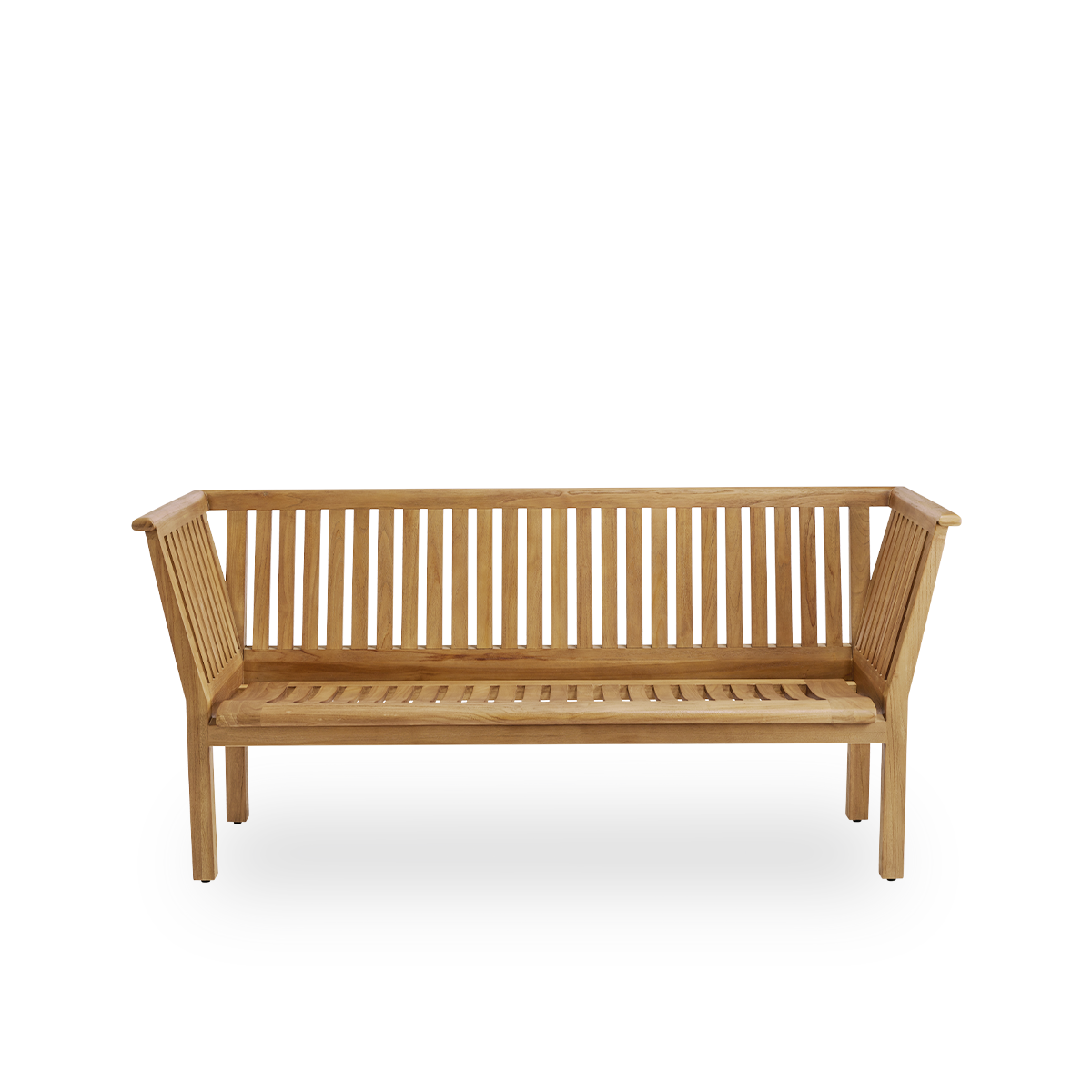 Frontansicht der St Catherine Outdoor-Teakbank, entworfen von Arne Jacobsen, Länge 180 cm.
Stabile und langlebige Bank, handgefertigt aus kastanienbraunem, hochwertigem indonesischem Teakholz, zertifiziert als ‘Indonesian Legal Wood’.