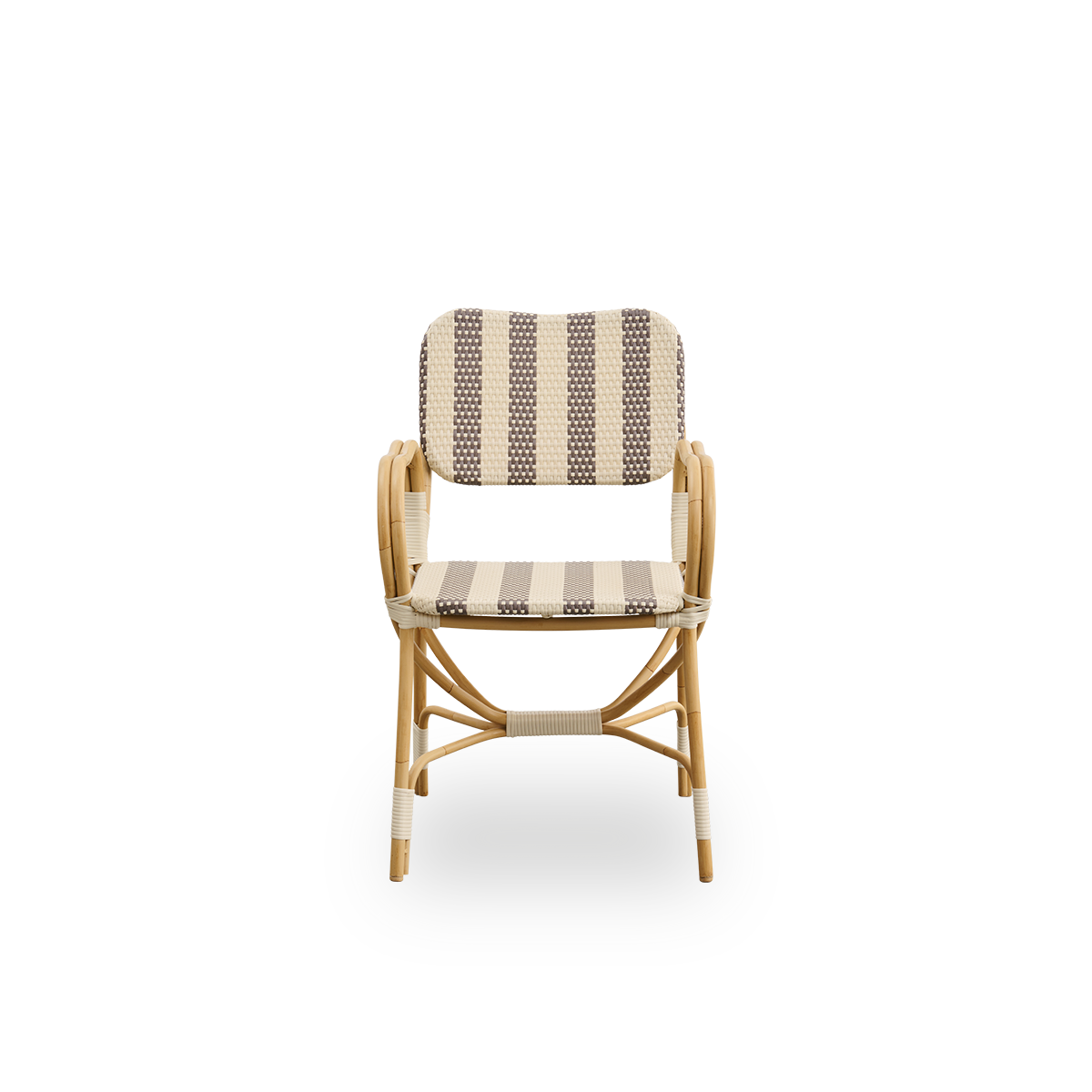 Vorderansicht des Bistro Exterior Stuhls, entworfen von Franco Albini und Franca Helg. Aluminiumrahmen in Rattan-Optik mit vollständig geflochtener Sitzfläche und Rückenlehne im breit gestreiften Braun- und Elfenbein-ArtFibre-Muster.
