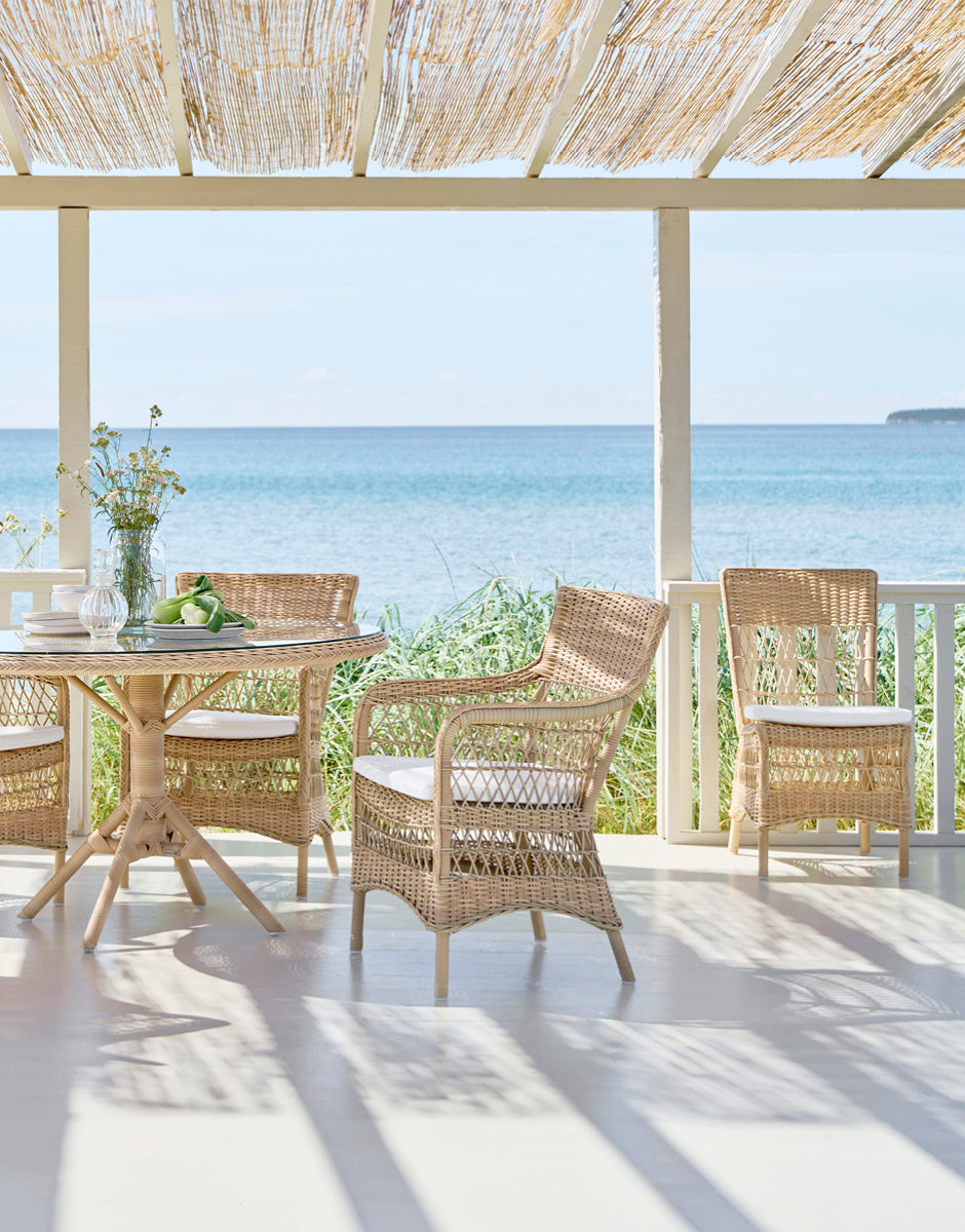 Sika-Designs Georgia Garden Kollektion — eine Exterior-Kollektion, die ArtFibre-Webung mit einem Aluminium-Rahmen in sanften, gartenartigen Tönen kombiniert