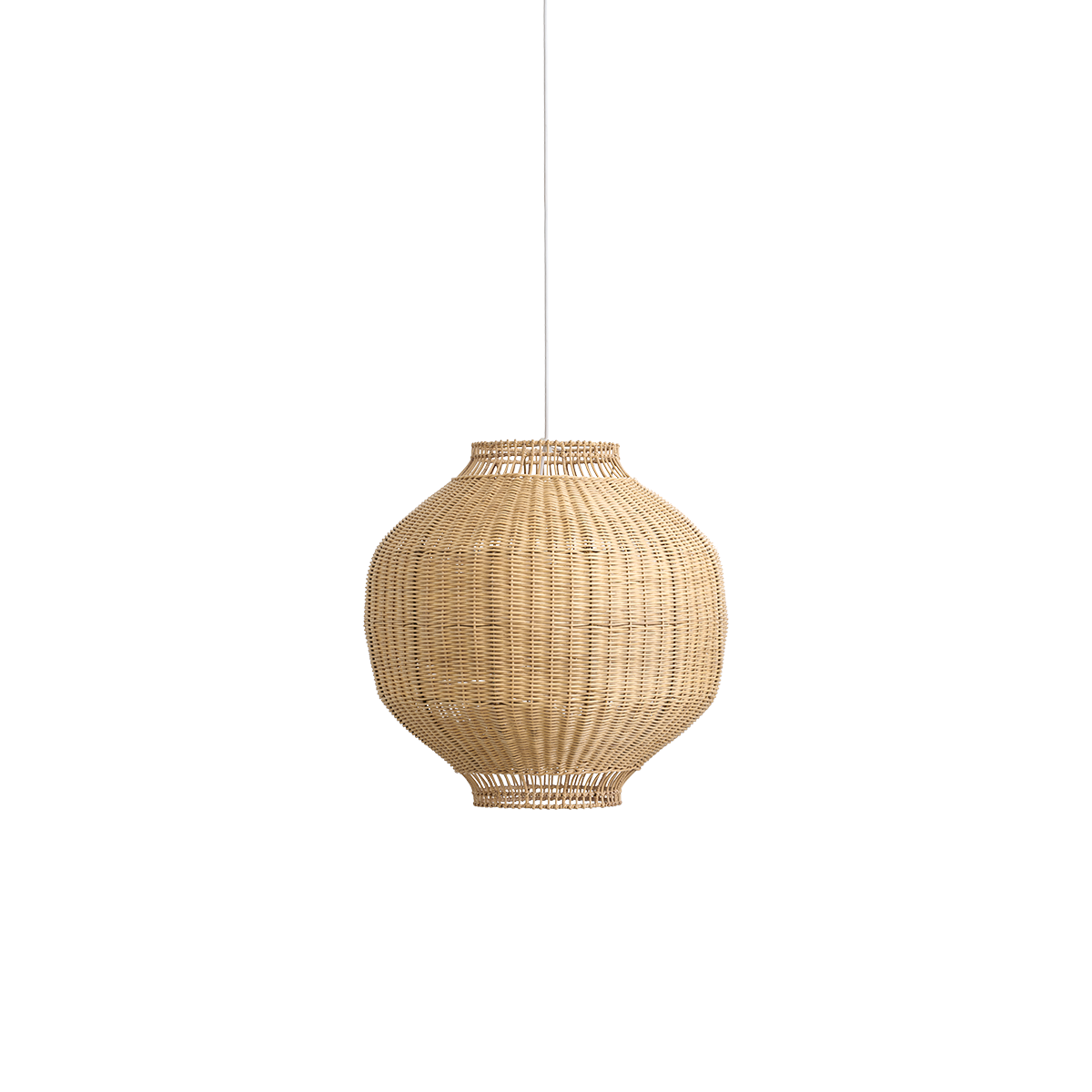 Tomori Rattan-Lampenschirm von Jin Kuramoto. Japanisch inspirierter Lampenschirm, handgefertigt aus Rattan mit innerem Stahlrahmen für gutes Gewicht und Stabilität.