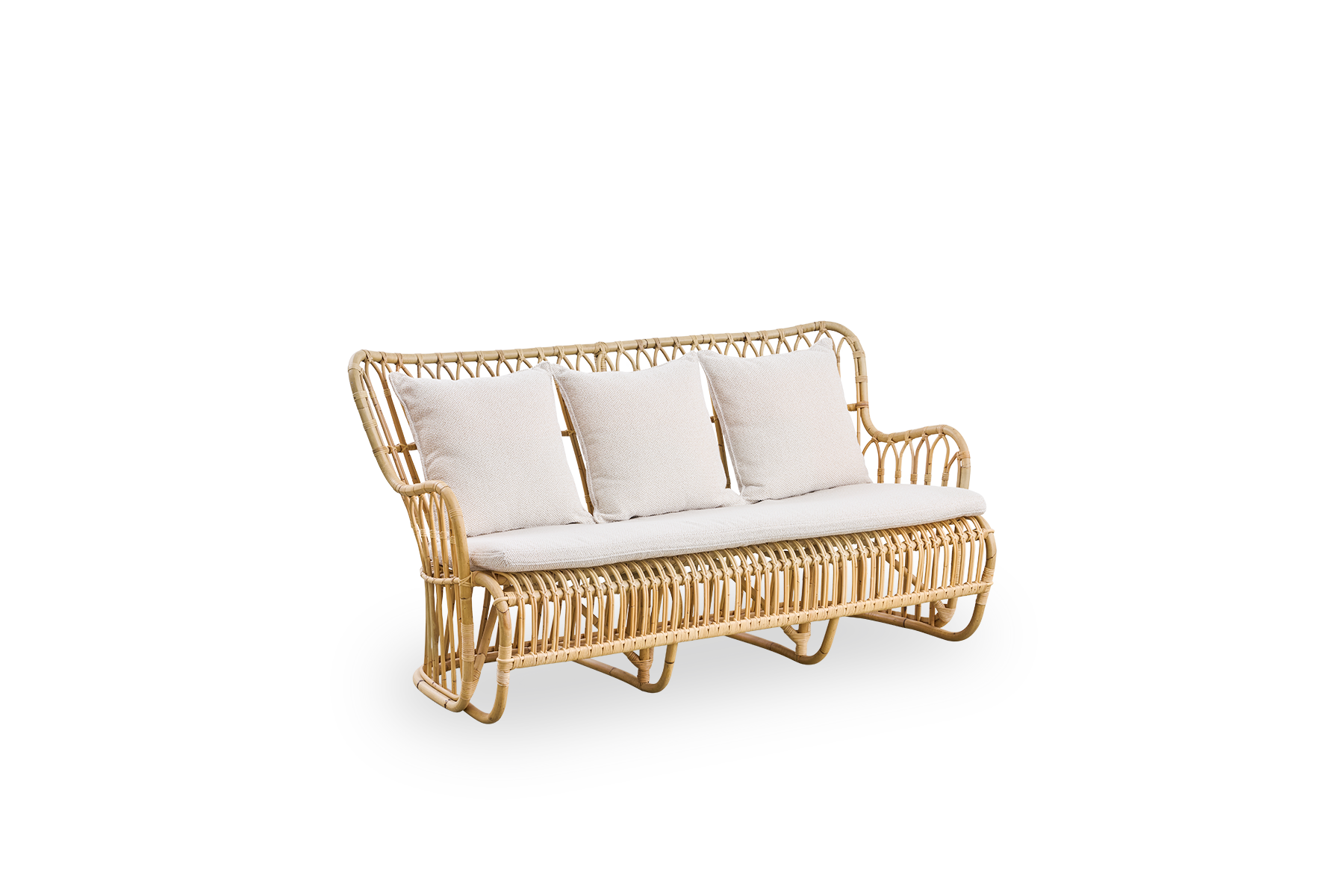 Seitenansicht des Tulip Korbsofas, entworfen von Tove Kindt-Larsen, mit weichen, organischen Linien. Handgefertigt aus hochwertigem indonesischem Rattan.