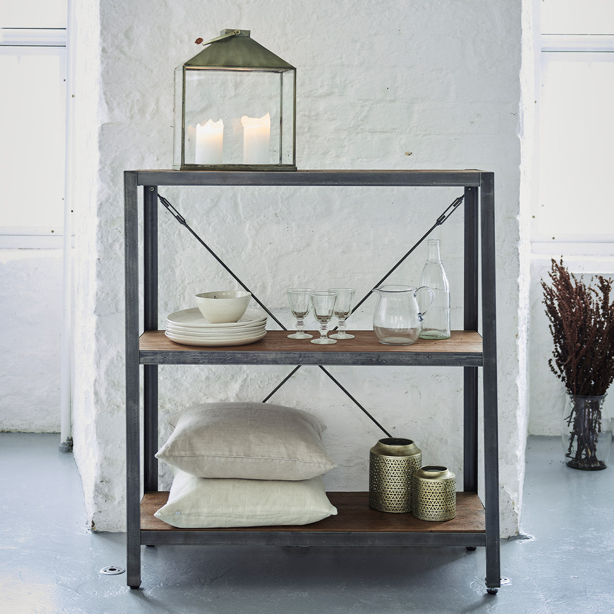 Shelly Teak Regal Klein