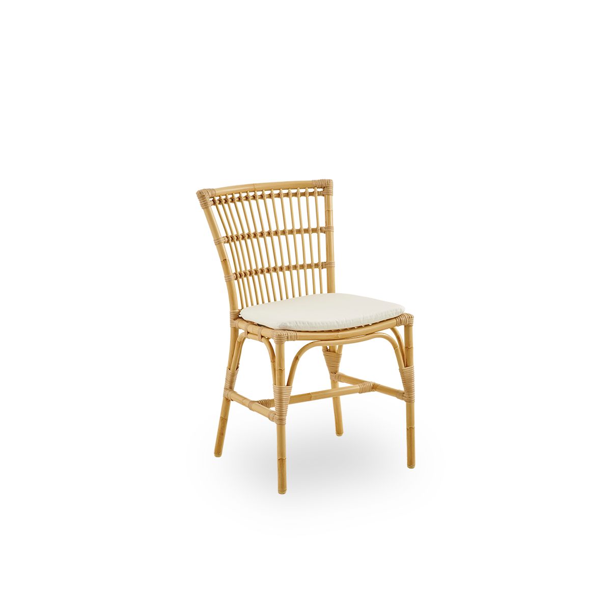 Seitenansicht des Elisabeth Outdoor-Essstuhls in Rattan-Optik. Ein kleiner Outdoor-Essstuhl im minimalistischen Design. Aluminiumrahmen mit ArtFibre-Flechtungen.