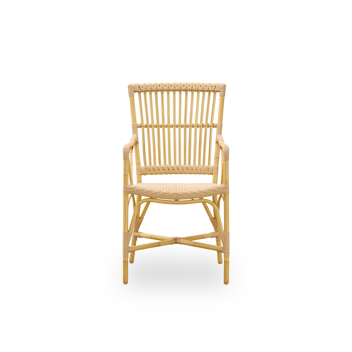 Vorderansicht des Piano Outdoor-Sessels.
Aluminiumrahmen in Natur-Rattanoptik mit ArtFibre-Umwicklungen. Eleganter Stuhl mit hoher Rückenlehne und Armlehnen.