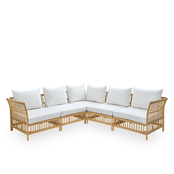 Dies ist ein Nahaufnahmebild von Maggie Sofa Corner Module in natural aluminium artfibre.
