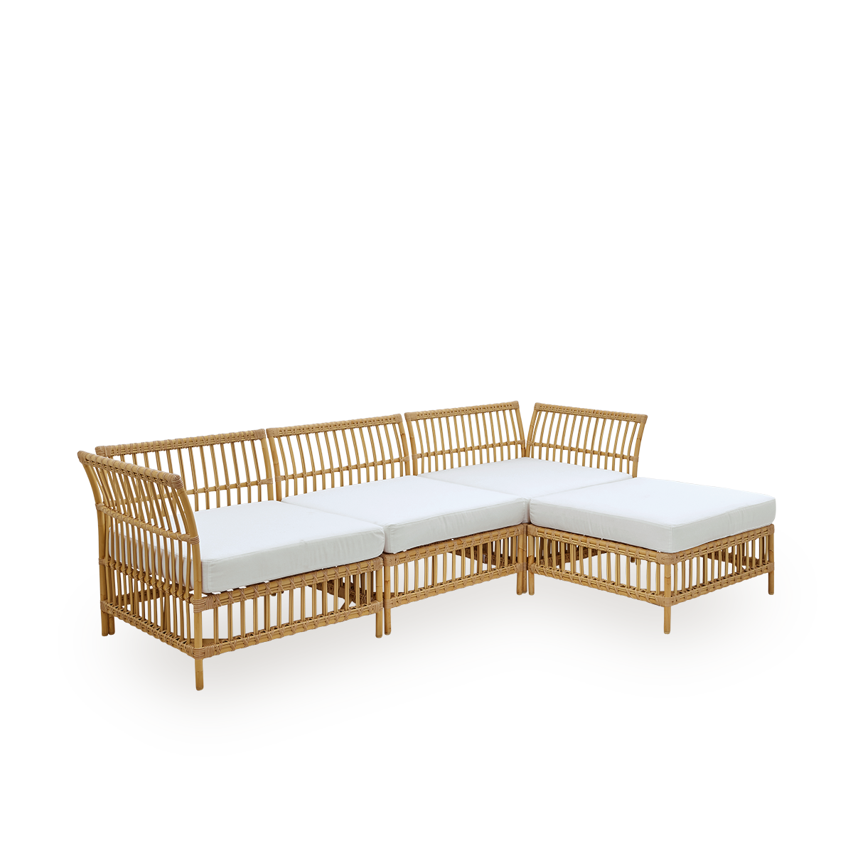 Dies ist ein Nahaufnahmebild von Maggie Sofa Corner Module in natural aluminium artfibre.