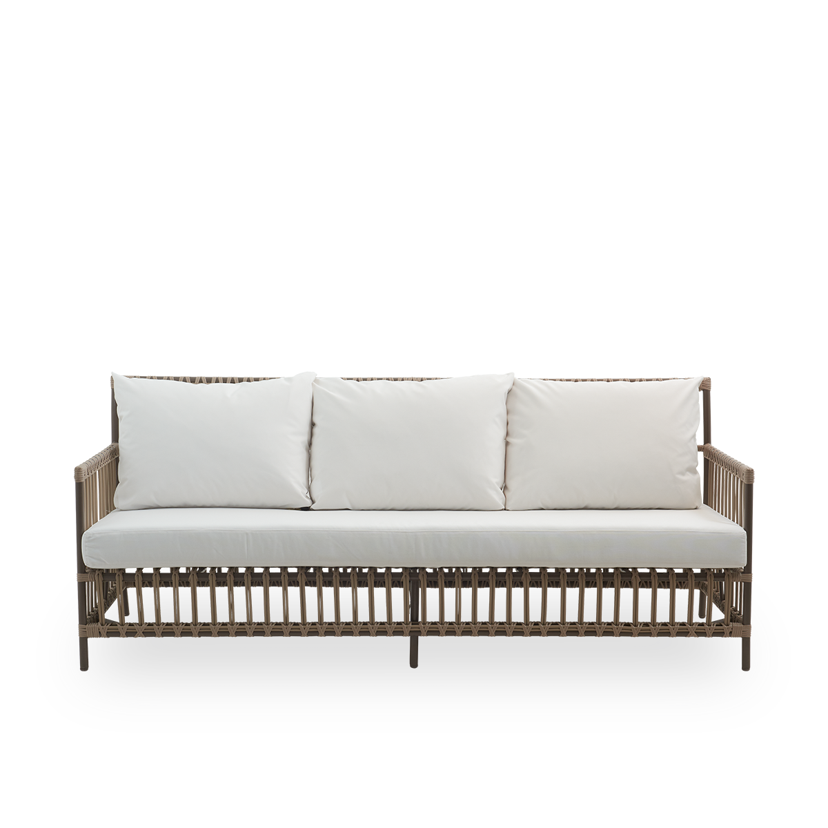 Dies ist ein Nahaufnahmebild von Caroline Exterior Sofa in moccaccino Aluminium ArtFibre.