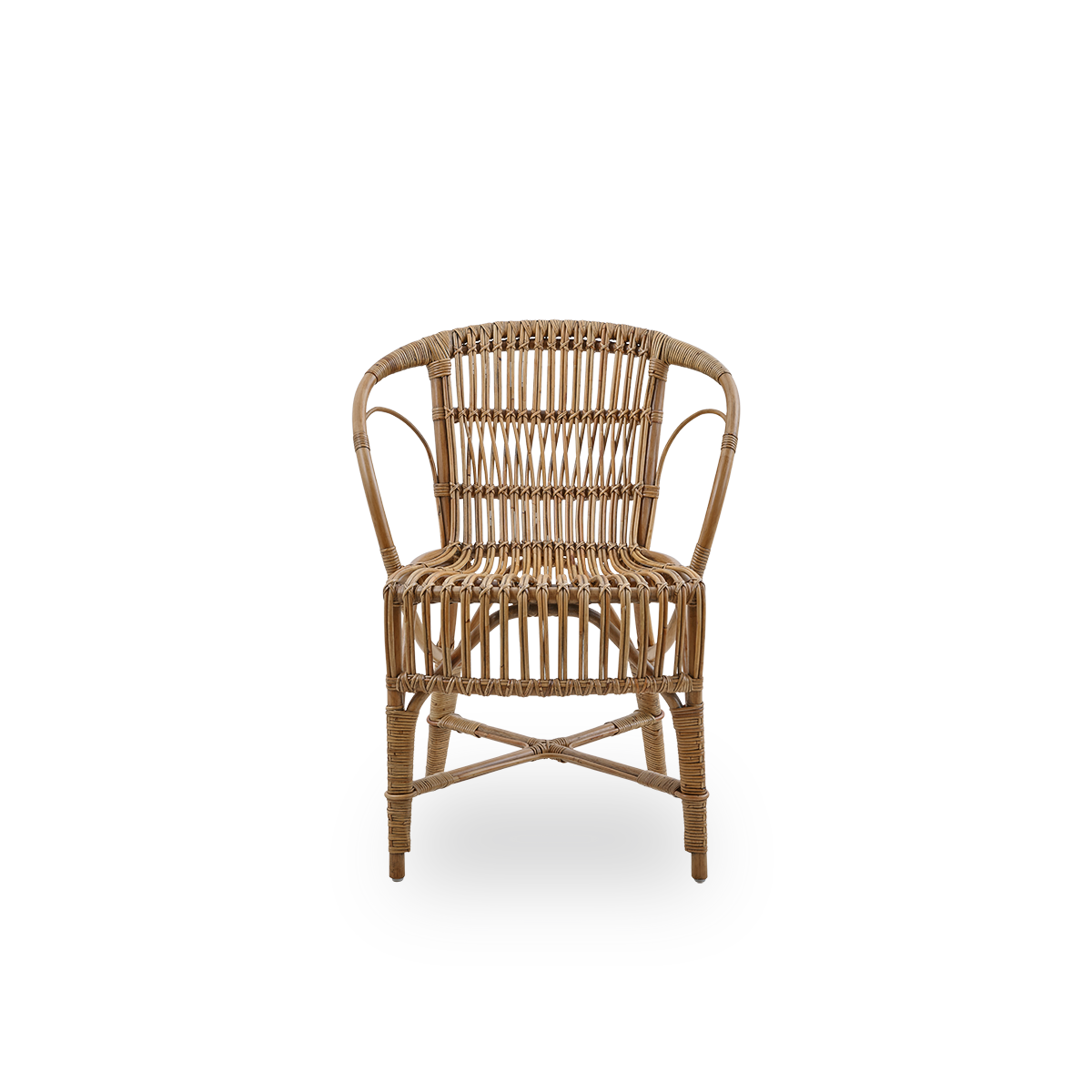 Vorderansicht des Robert Essstuhls in Antique Brown, entworfen von Robert W.
Eleganter Korbstuhl, handgefertigt aus hochwertigem indonesischem Rattan.